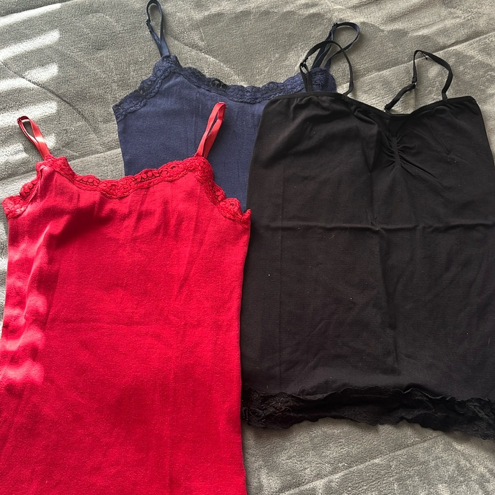 M/L lace tank tops Faded Glory & Energie